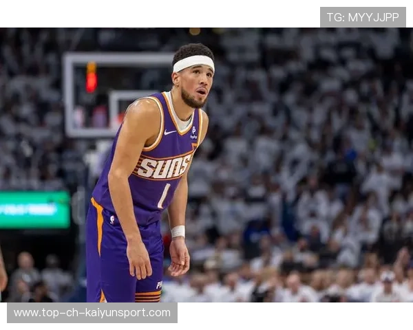 NBA太阳努尔基奇禁区卡位赢下关键篮板，助力球队迈向胜利