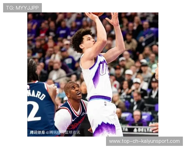 快船战术僵化，球队化学反应全无，快船揭幕战